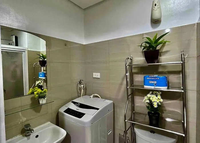 Aparthotel Shore 1 Residences Tower A By Labella Pool View Unit